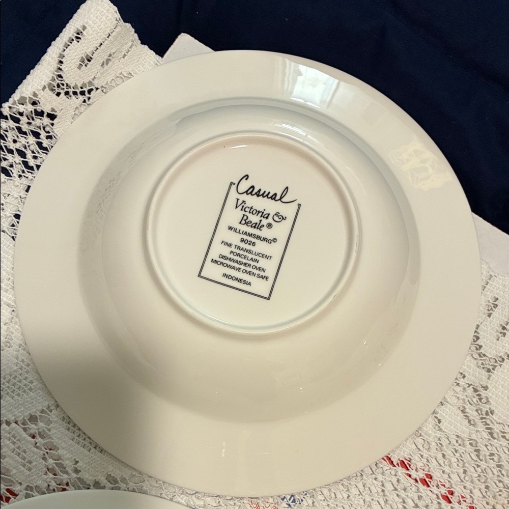 Victoria Beale 4 Bowls Williamsburg 9026 Porcelain Made in Indonesia - Picture 7 of 10